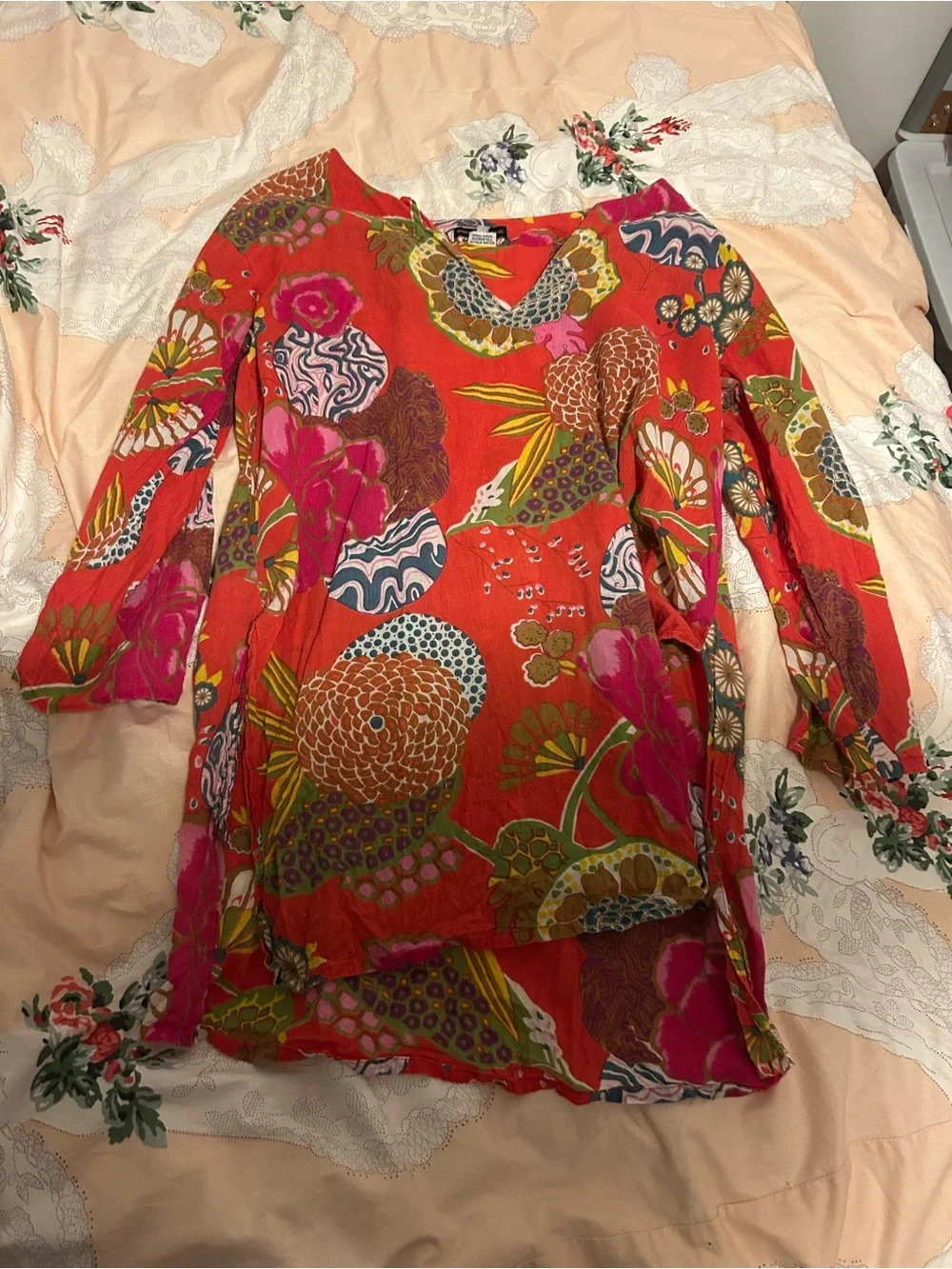Sam Hilu's Classic 100% Cotton Red Floral Blouse - Picture 1 of 3